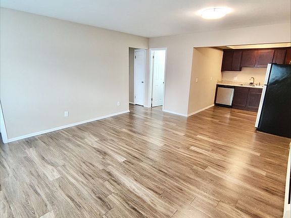 4th image of 1320 Ammons St APT 1