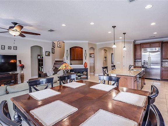 5th image of 11842 Barletta Dr