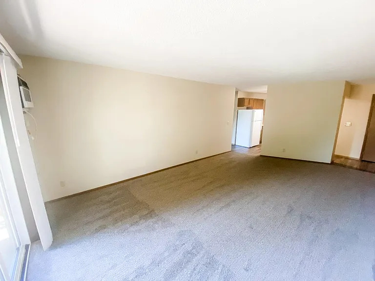 Heritage Apartments — Photo 13