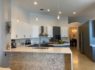 925 Tradewinds Bnd, Weston, FL 33327