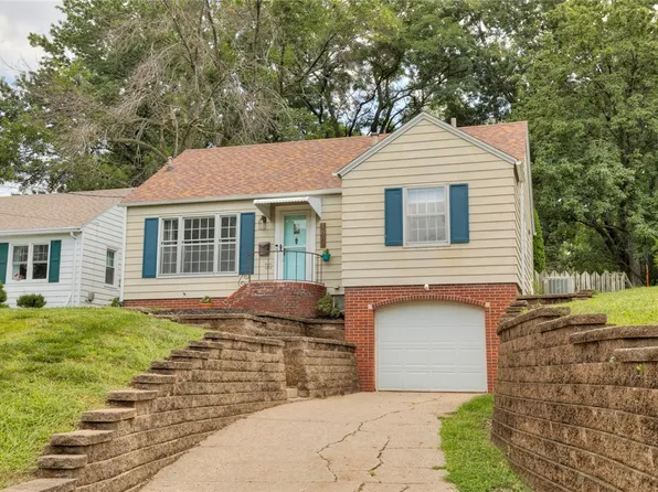 1649 Northwest Dr, Des Moines, IA 50310