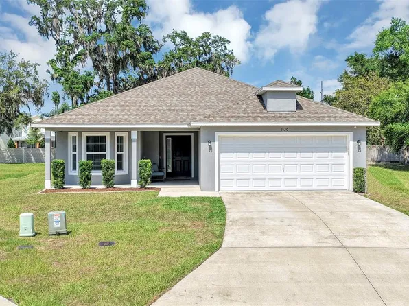 1520 Baywood Village Ct, Mount Dora, FL 32757