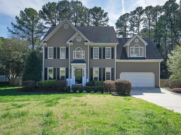 8005 Looking Glass Ct, Raleigh, NC 27612