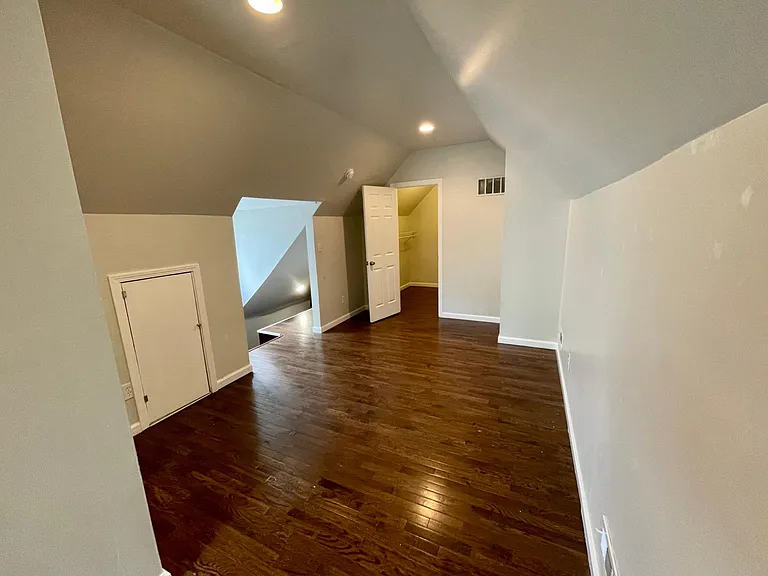 1627 Story Ave #2 — Photo 17
