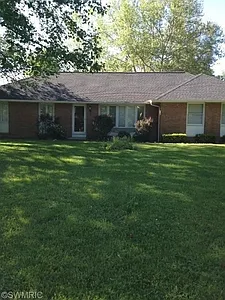 5772 Castleton Ln photo 1