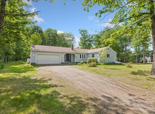 16 Van Buren Dr, West Newfield, ME 04095