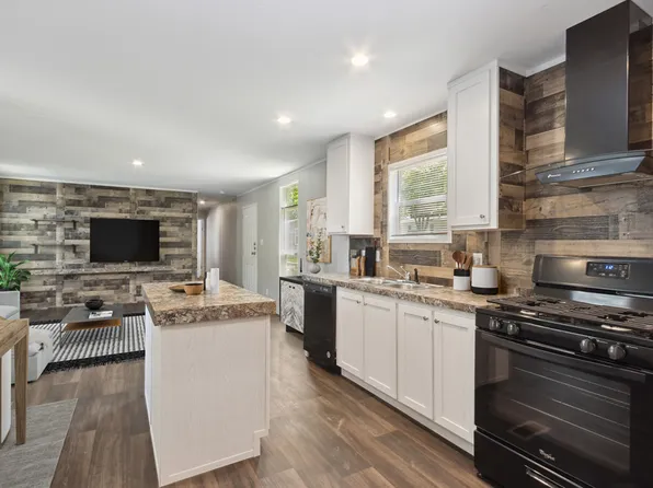 2023 Champion Redman Plan, Southfork