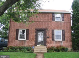 165 Riverview Dr, New Castle, DE 19720