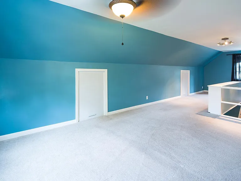 124 Tyre Ave — Photo 13
