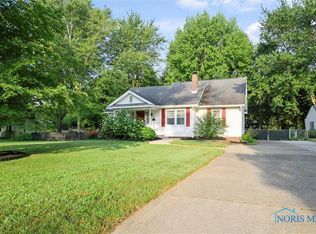 5111 Silica Dr, Sylvania, OH 43560