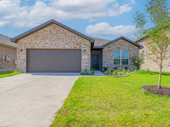 937 Billups Dr, Van Alstyne, TX 75495