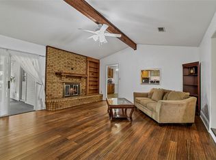 105 Meadow Wood, Red Oak, TX 75154