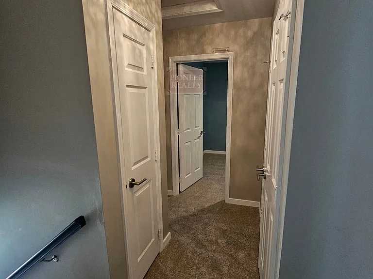 5305 Hill Dr — Photo 37