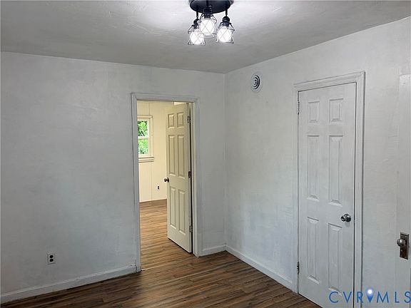 5th image of 108 Cherry Acres Dr