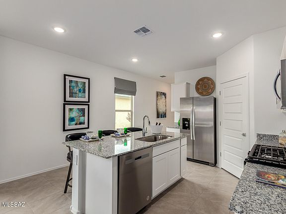 4th image of 10466 W Thetford Ln