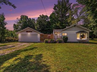 2554 E Ashby Rd, Midland, MI 48640