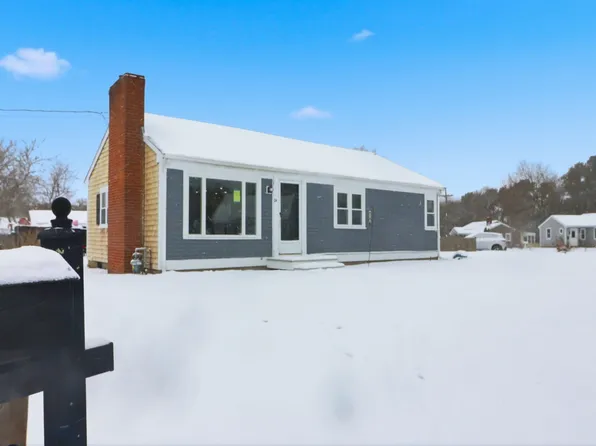 24 Hazelmoor Road, South Yarmouth, MA 02664
