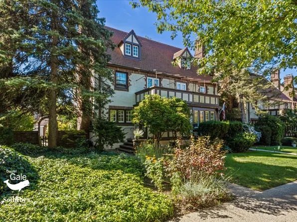 23 Whitson Street image 2 of 40