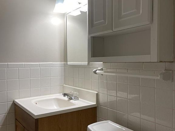 4th image of 2142 Barclay St N #2140-308