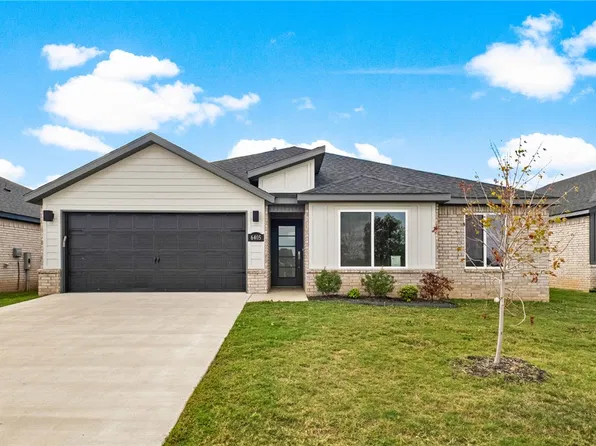 6405 NW Harley St, Bentonville, AR 72713