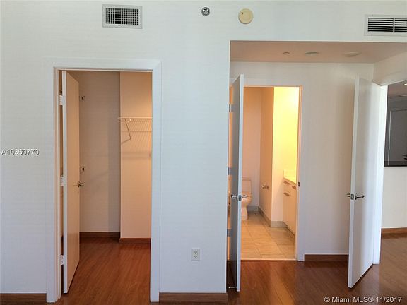 4th image of 1060 Brickell Ave APT 2105