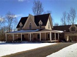 34 Sycamore Dr, Shawangunk, NY 12589