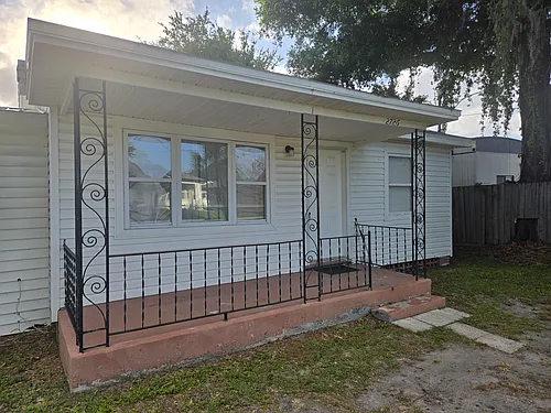 2726 Lucille St Photo 1