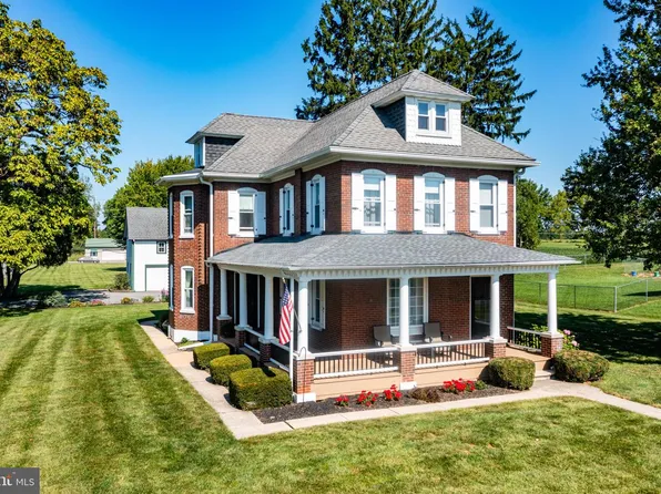 5 Bowers Rd, Reading, PA 19605