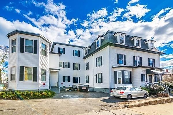 1st image of 110 Hollingsworth St APT 2