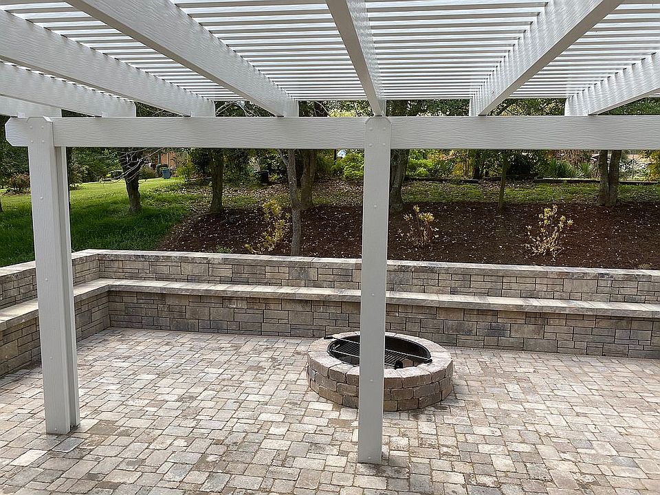1st image of 403 Esther Dr