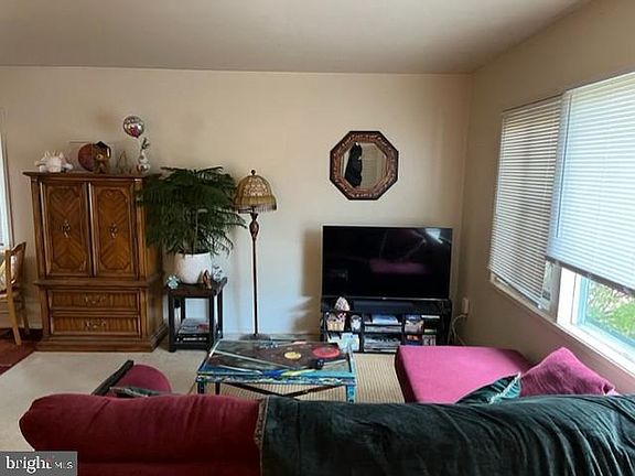 2nd image of 1870 Park Forest Ave
