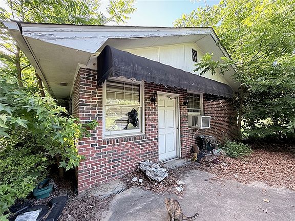 3rd image of 306 Brook St