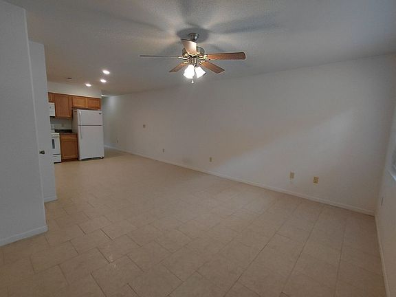 2nd image of 118 Booker Rd APT C