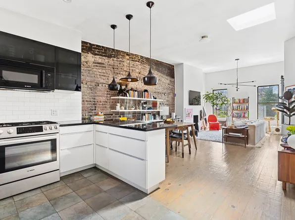 7 East 129th Street image 4 of 25