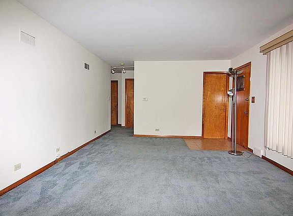 4th image of 1367 Campbell Ave