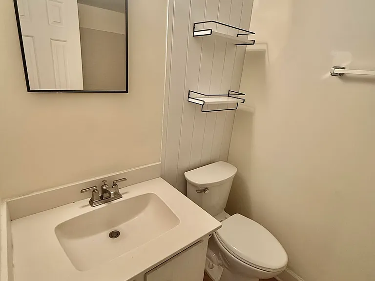 227 Walmar Grv — Photo 11