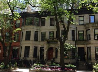 71 E Cedar St, Chicago, IL 60611