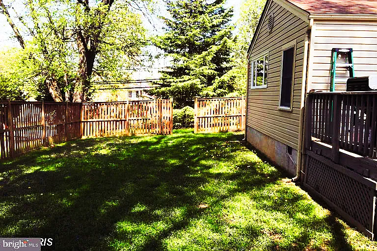 1838 Lusby Pl — Photo 37
