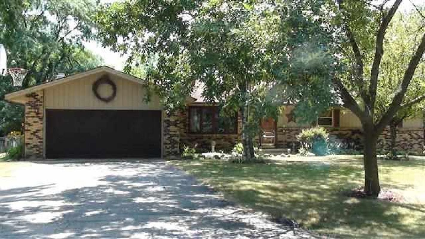 3662 Valerie Rd, Roscoe, IL 61073 Zillow