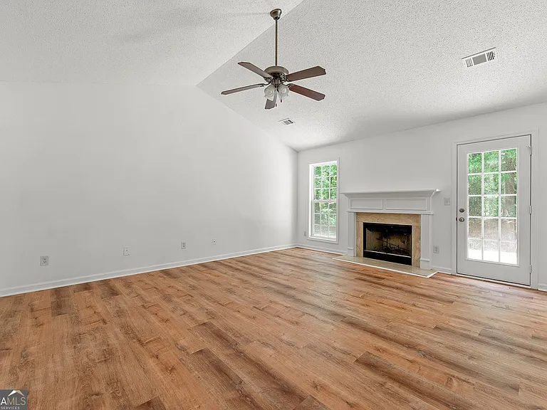 214 Cheyenne Way — Photo 11