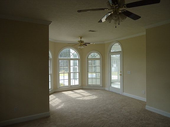5th image of 155 Twin Lakes Dr