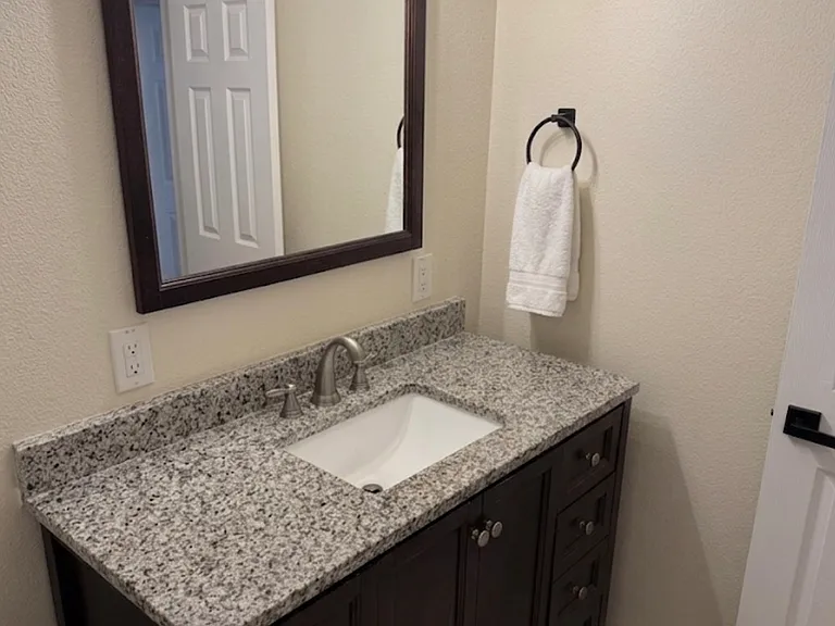 4002 Commonwealth Dr — Photo 20