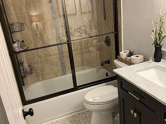 3rd image of 1351 La Mirada Ct