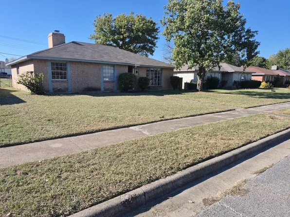 2705 Tanglewood Dr, Lancaster, TX 75134