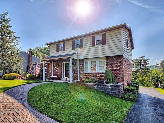 3rd image of 108 Wiltshire Cir