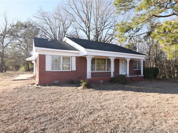 3176 E Davis Rd, Fairmont, NC 28340