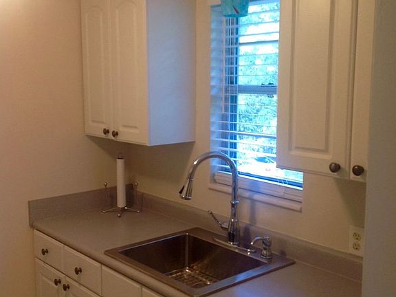 3rd image of 525 9th Ave N APT 23