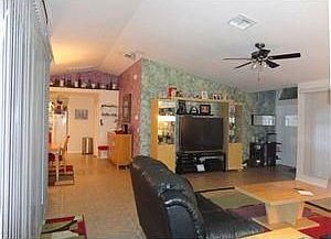 3rd image of 1218 NW 15th Ave