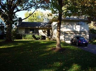 2062 Nayland Rd, Columbus, OH 43220