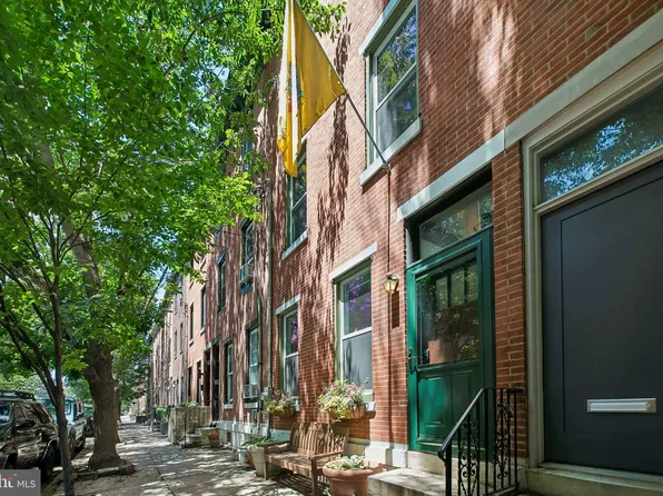 2021 Bainbridge St, Philadelphia, PA 19146